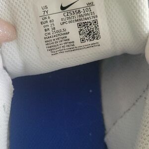 Nike 7 youth brand new! Never worn